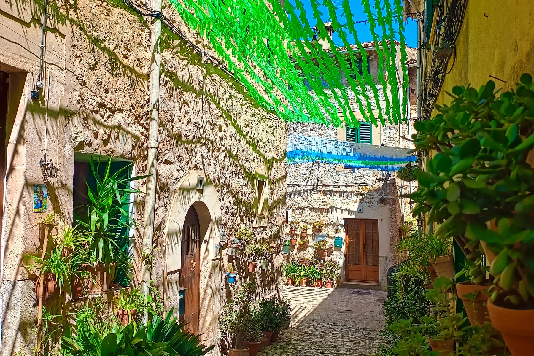 Kwieciste uliczki Valldemossy